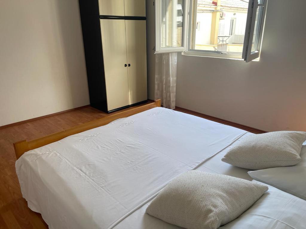 Apartments Puntica Metajna Luaran gambar