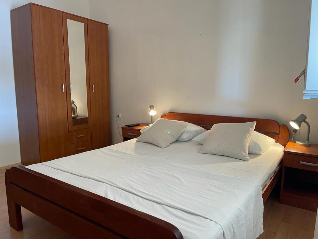 Apartments Puntica Metajna Luaran gambar