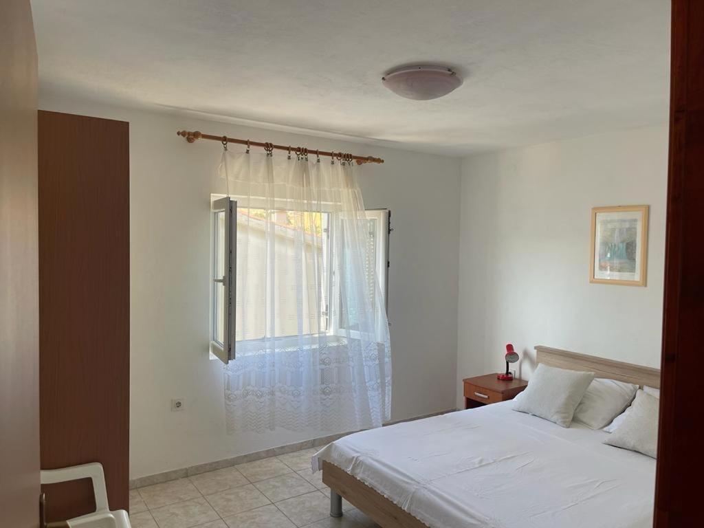 Apartments Puntica Metajna Luaran gambar
